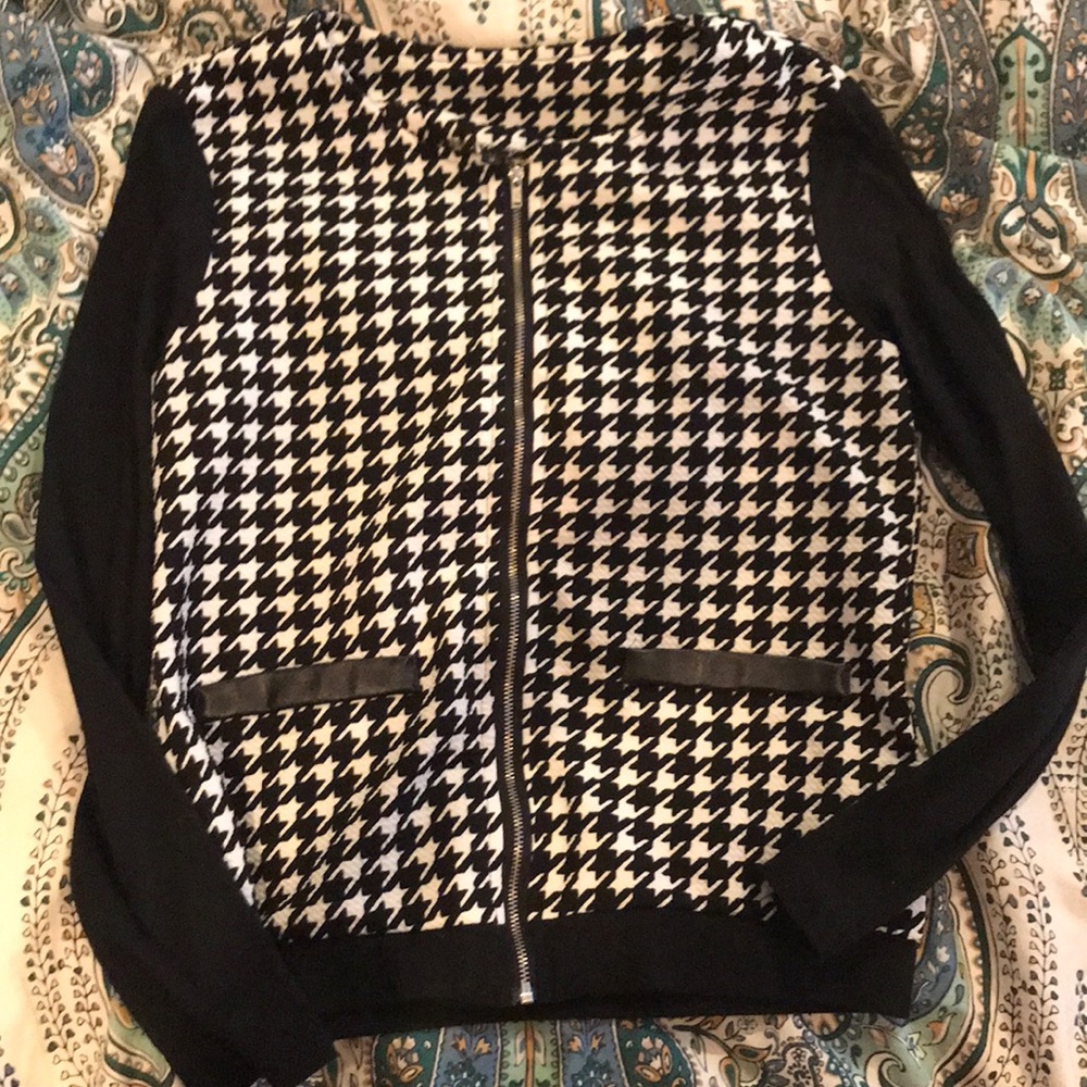 Houndstooth zip up
